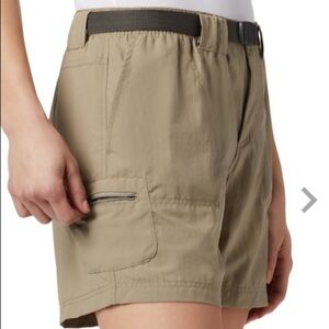 Columbia Sandy River Khaki Cargo Shorts size L